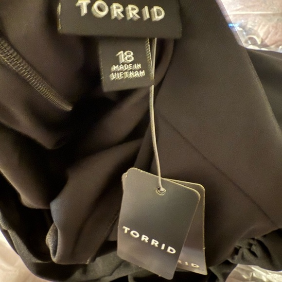 New! Maxi Ruched Side Bodycon Dress - Picture 5 of 6